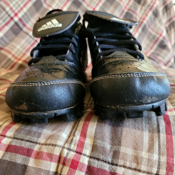 Kids Addias Cleats - Picture 7 of 8